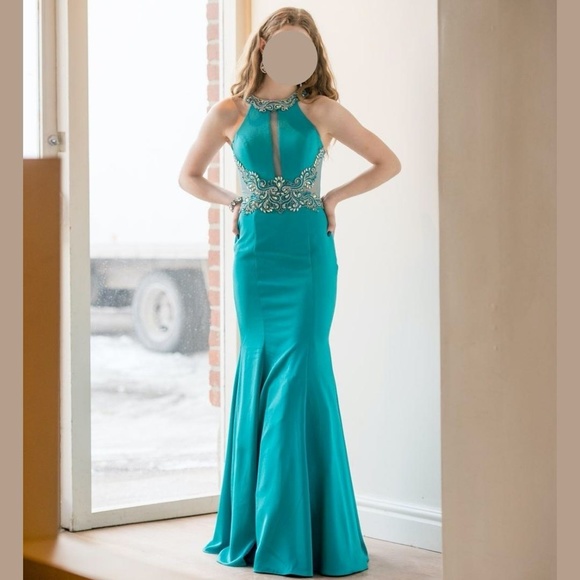 Mon Cheri 'Colette' High Neck Prom Gown - Picture 3 of 10
